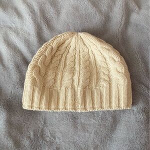 LLBean lambswool blend cable knit women’s beanie